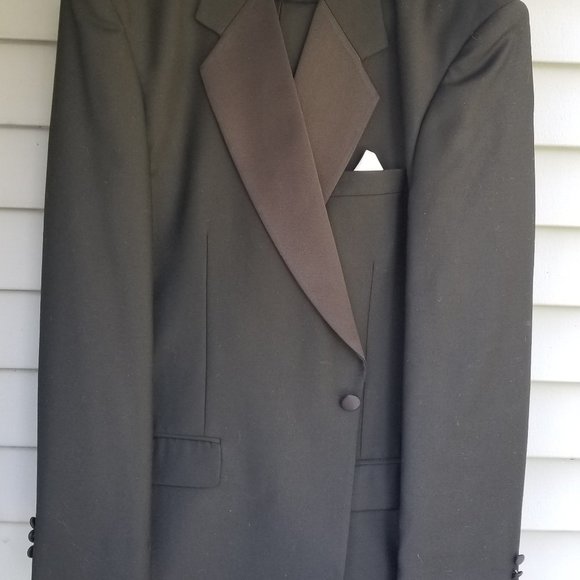 Ralph Lauren Mens's suits 46L